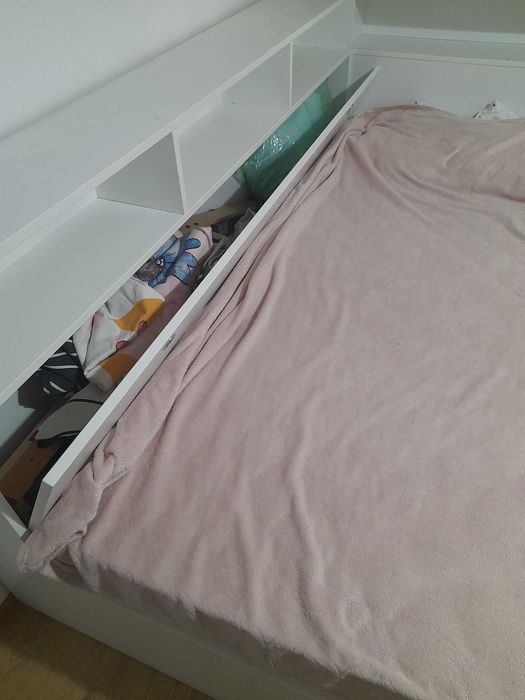 Vand pat de 1 persoana