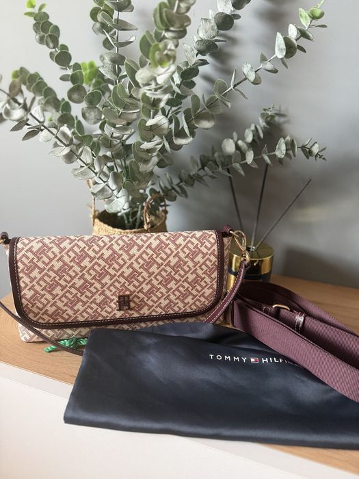 Чанта Tommy Hilfiger Crossbody