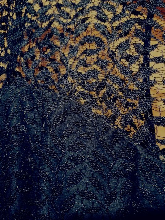 Две рокли за официални поводи