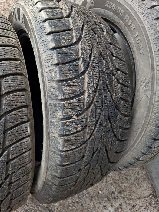Продам всесезонные шины 235/55/18