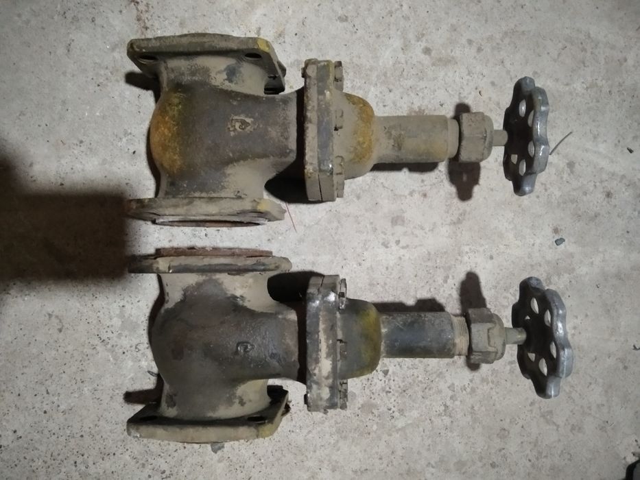 Задвижка 2 штука