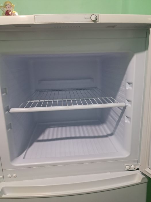 Продаю холодильник