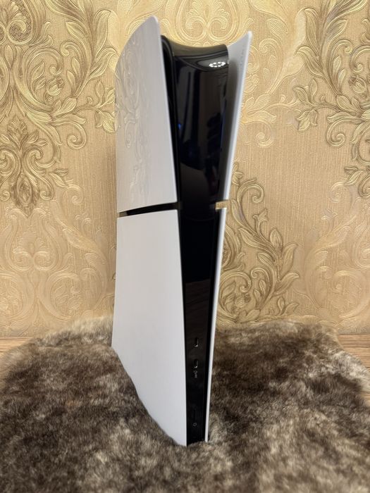 Playstation 5 slim 1tb