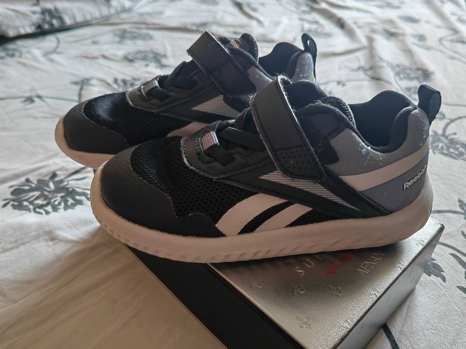 Маратонки за момче Reebok