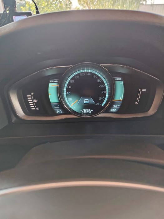 Volvo V60 2.4 D6 AWD  Plug-in Hybrid