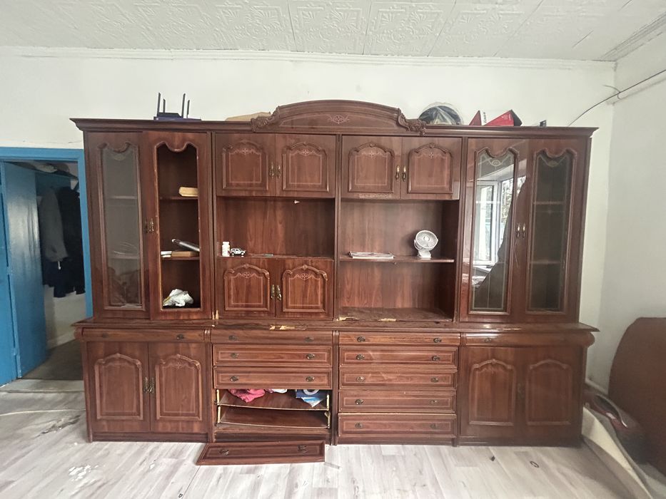 Испанский мебель Барселона  мебель  стенка горка