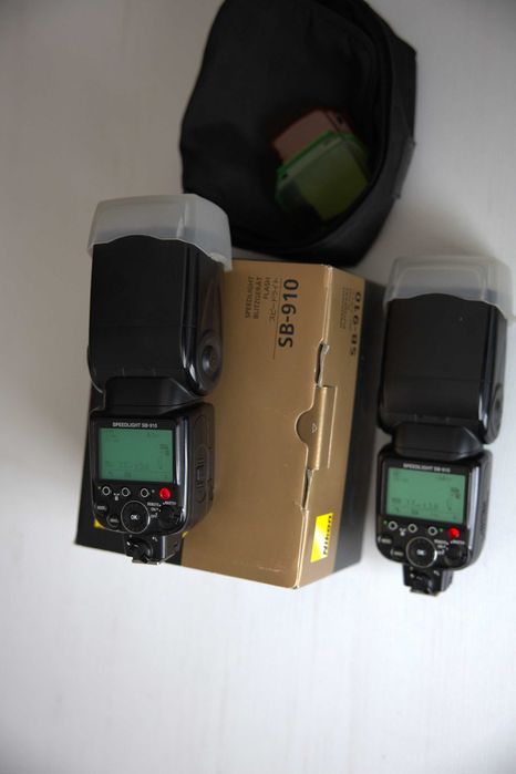 Nikon SB-910 Speedlight