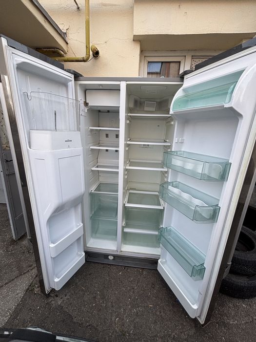 Frigider Ariston MSZ 922 DF/HA, model Side-by-Side