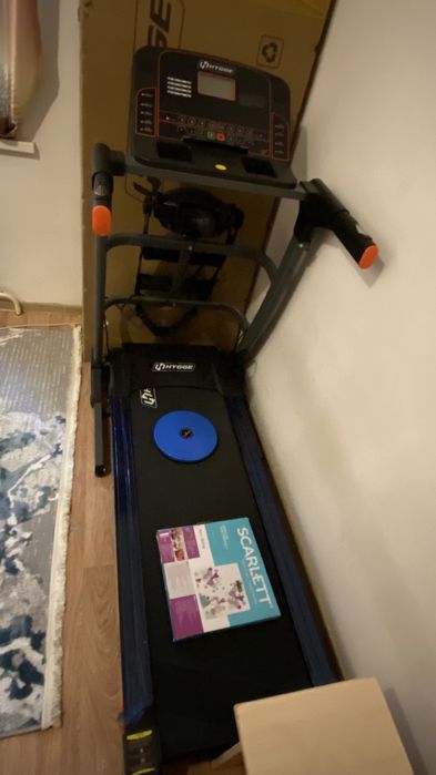 Беговая дорожка продается