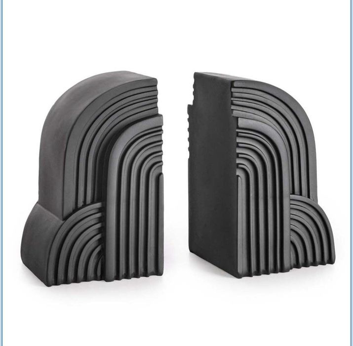 Стопер за книги с модерен дизайн.