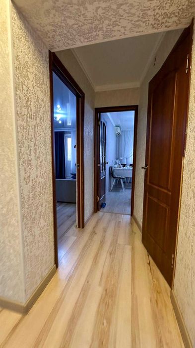 Продам зх комнатную квартиру.