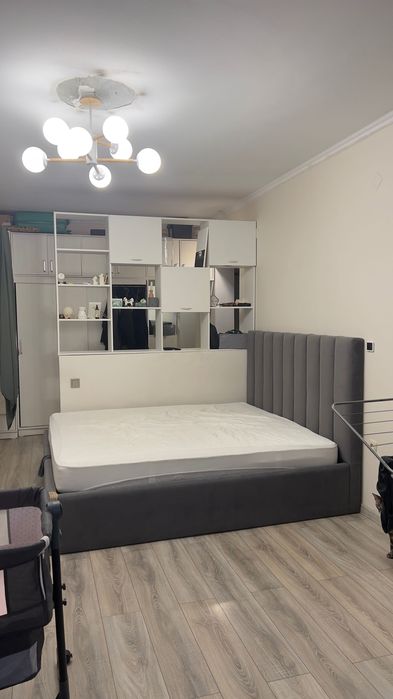 Кровать двуспальная