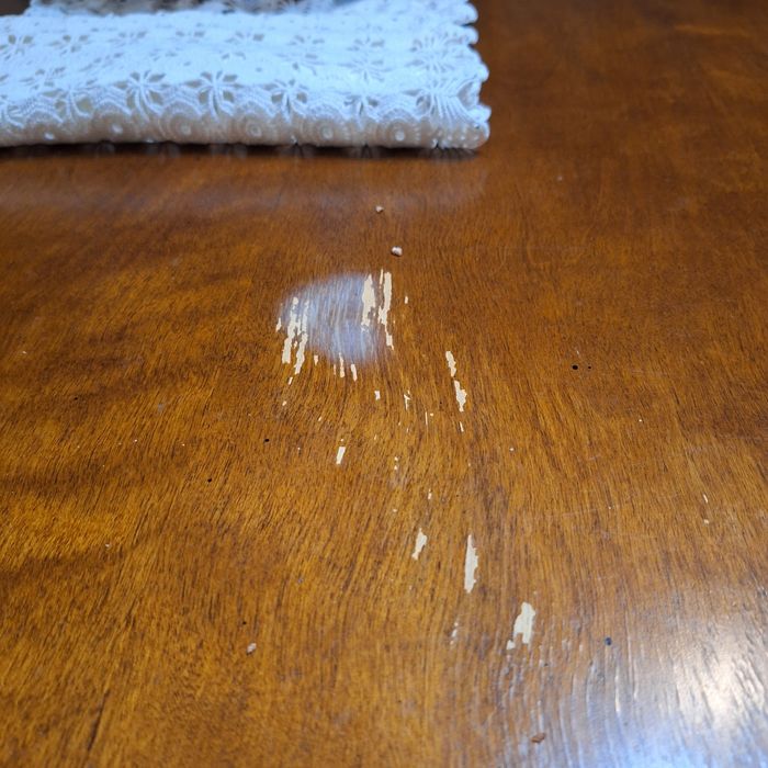 Трапезна маса с 4 стола