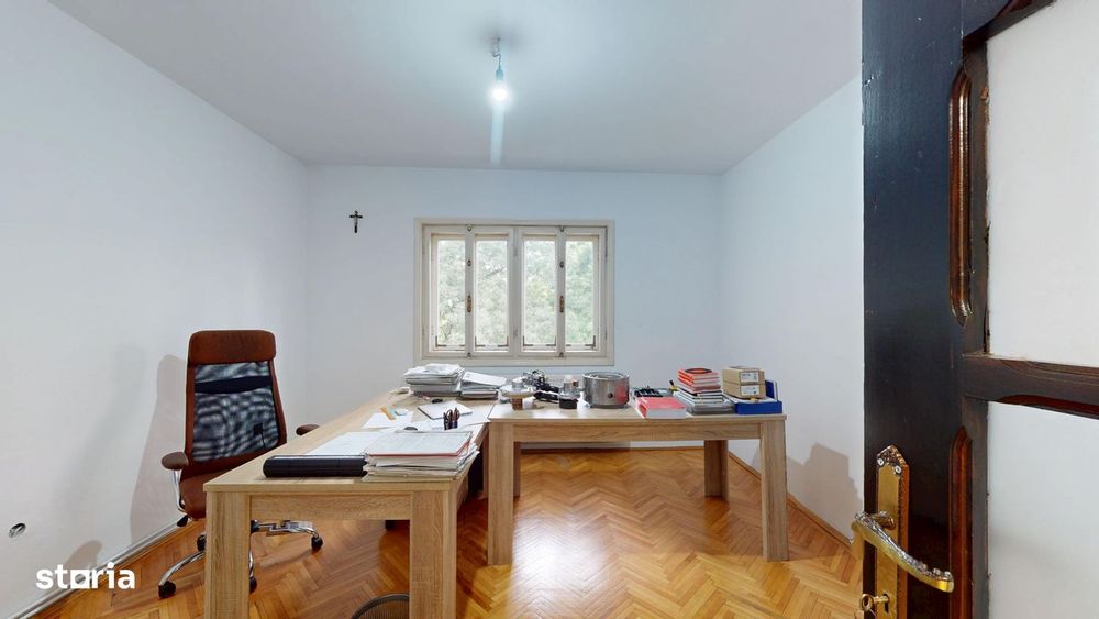 Vila spațioasă 13 camere, 350 mp utili, Dămăroaia,sector 1