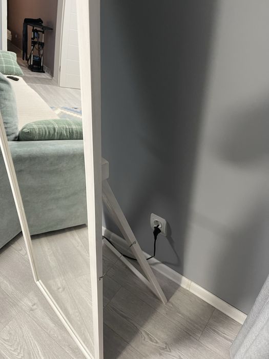 Продам зеркало дизайнерское Икеа