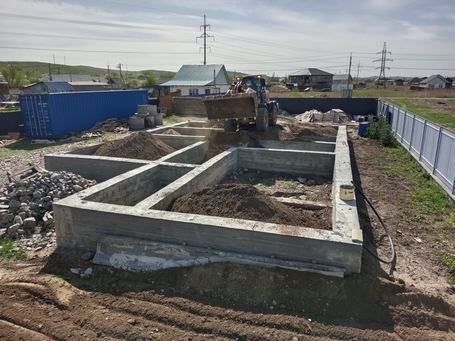 Продам два смежных участка