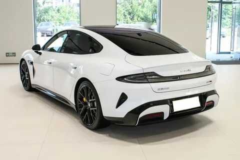 SU7 700KM RWD Long boshlangich 30% tolov bilan nasiya