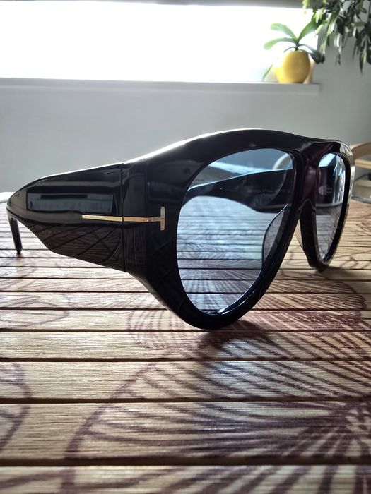 Слънчеви очила Tom Ford BRONSON (FT1044)