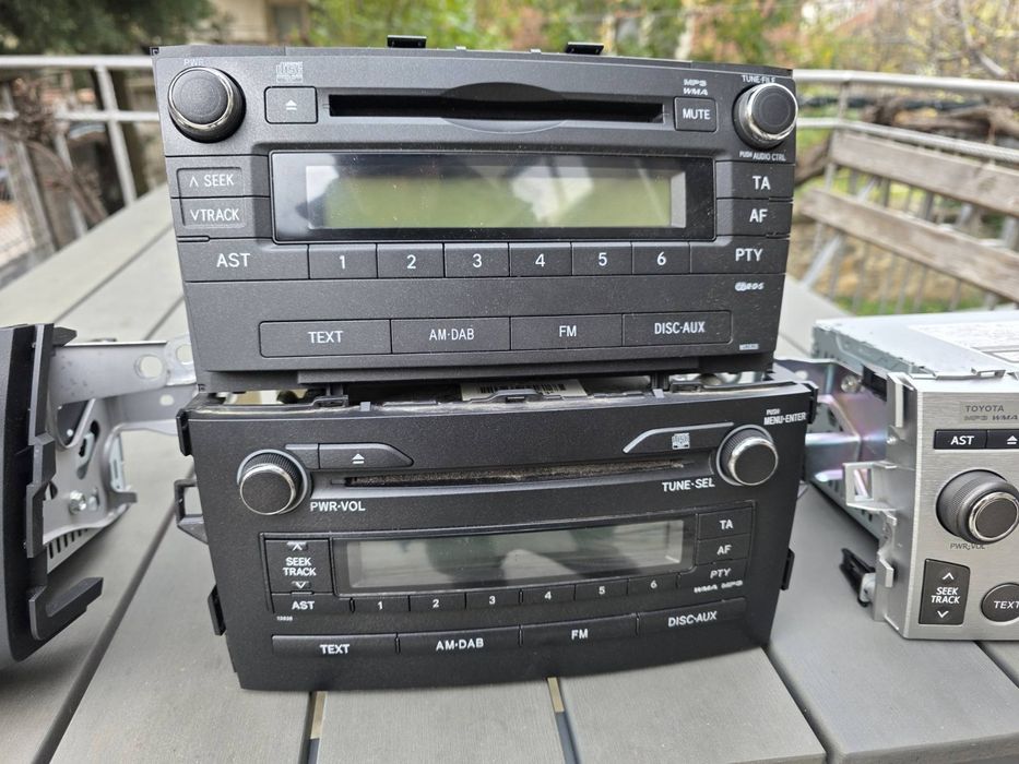Оригинално Радио Cd Player Toyota Auris, Avensis, Verso и Rav 4