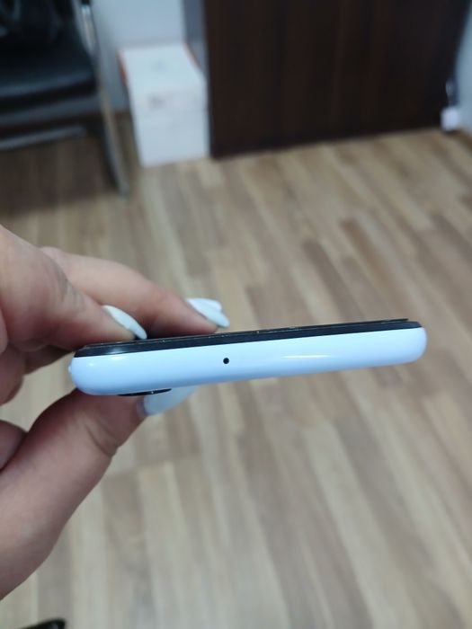 Телефон Samsung A13