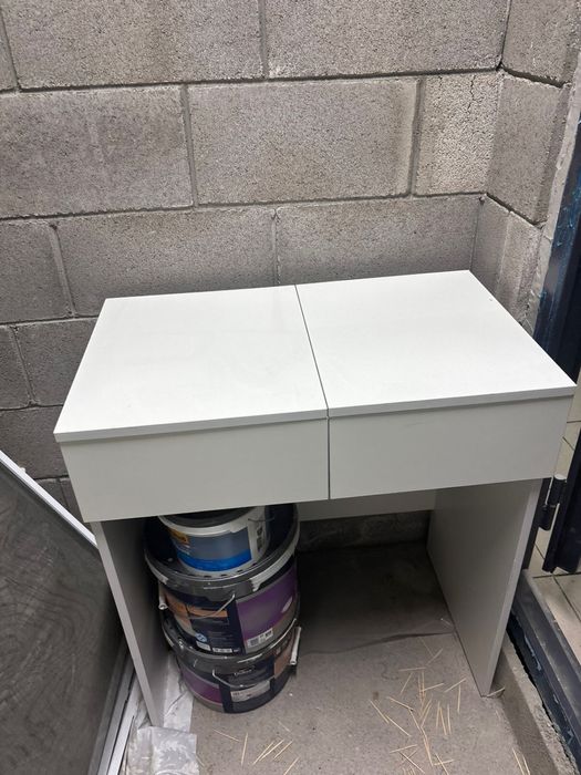 Срочно продается стол!