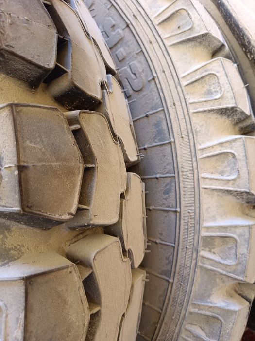 Продам покрышкий