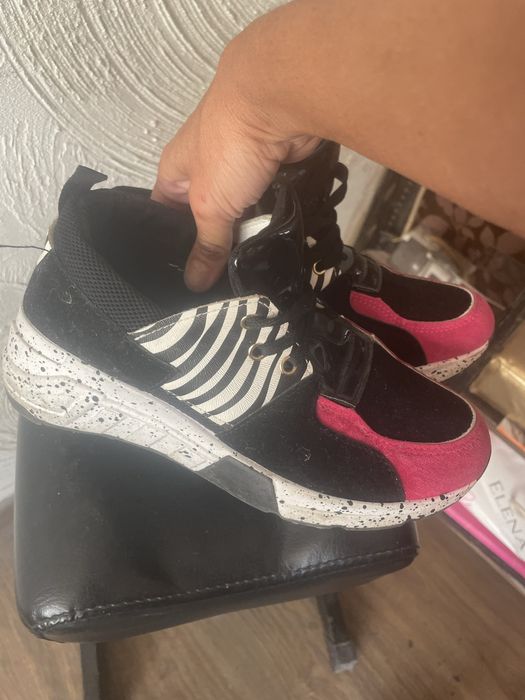 Сникърси-велур!!!