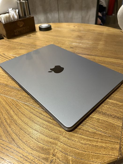 MacBook Air M2 8GB