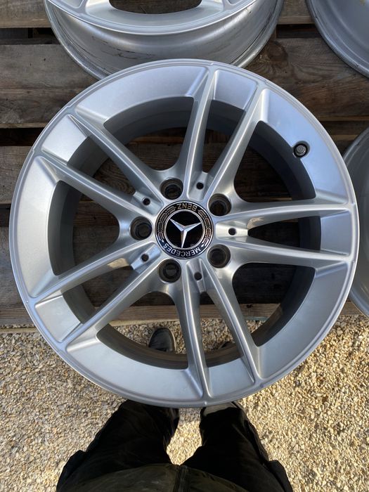 16 цола 5 х 112 мм Мерцедес , A Класа , B , CLA , V , Вито , Виано