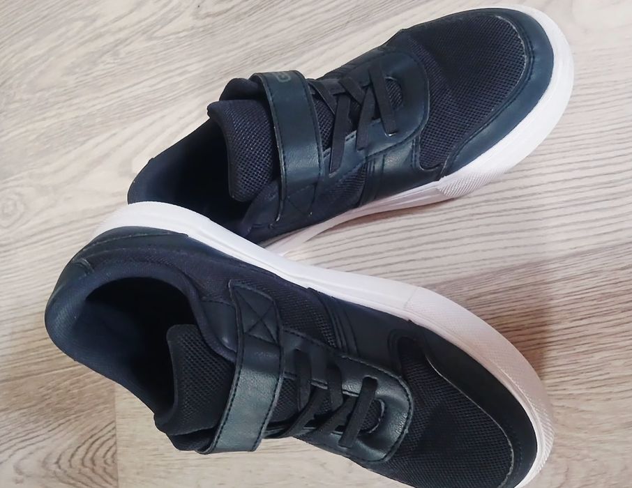 Продам обувь подростковую