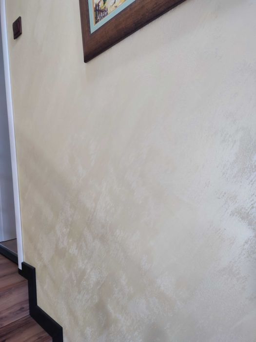 Вътрешни ремонти- боядисване,пясъчна мазилка и шпакловка