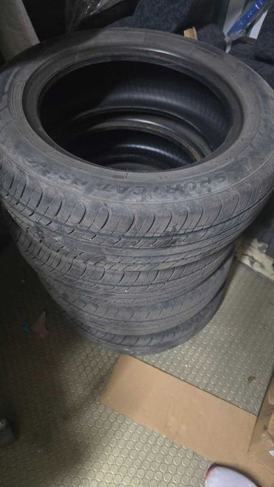 Продавам 3 комплекта гуми