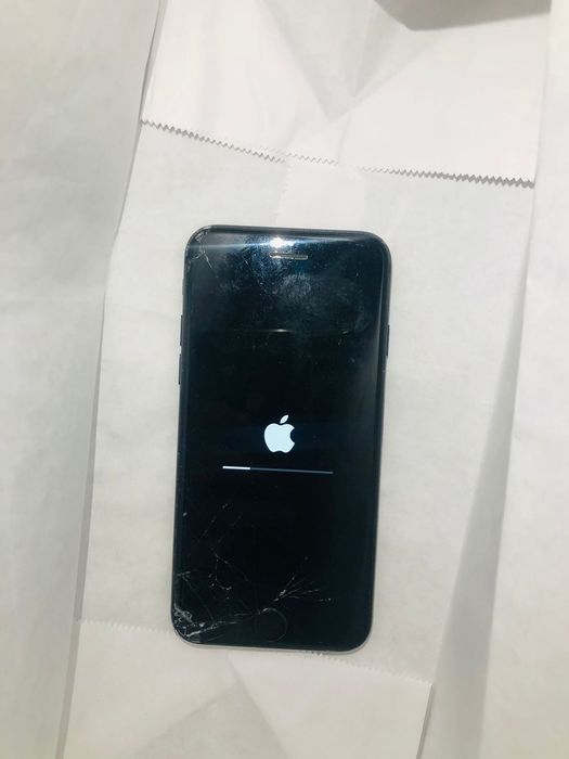 Продам iPhone 7 '''