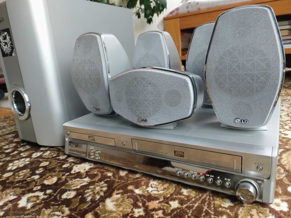 LG домашно кино DVD/VCR, Dolby Digital 5.1