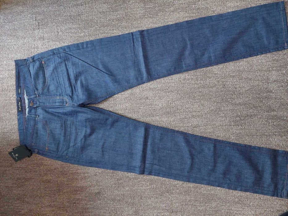 blugi/pantaloni de barbati 30 Massimo Dutti