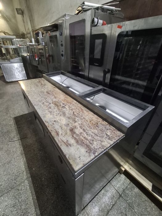 Хладилна маса за пица TRUE