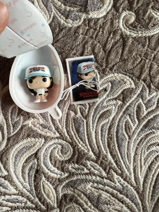 игрушки очень страные дела