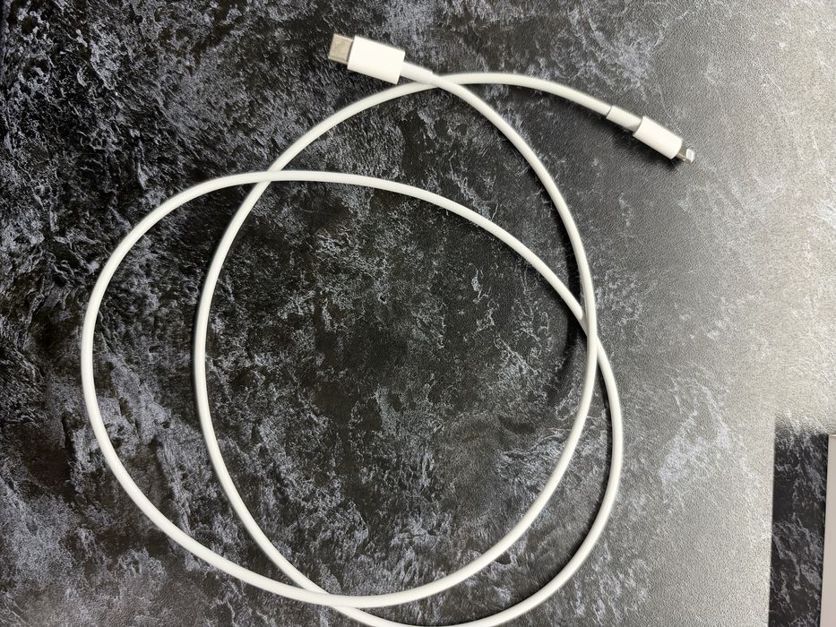 iPhone 13 256 GB 77% батерия