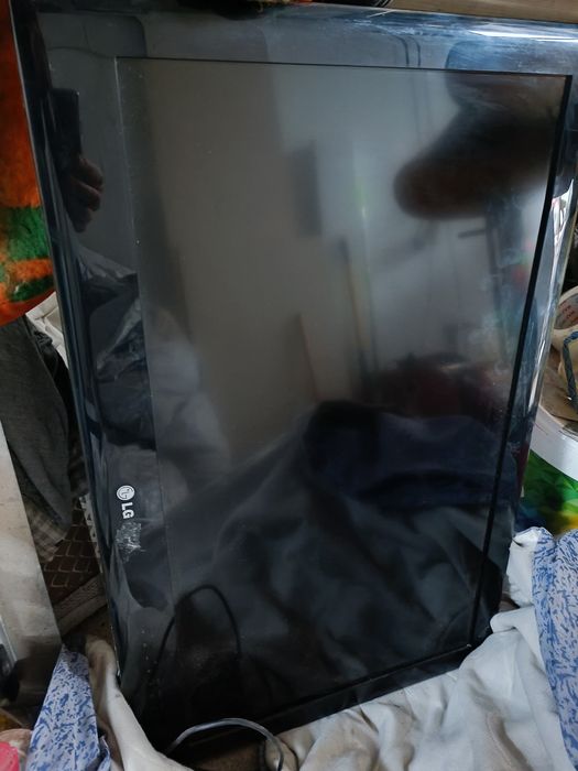 Телевизор лед Crown