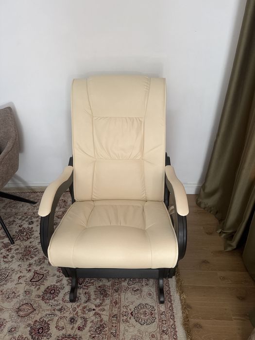 Продам кресло кожаное