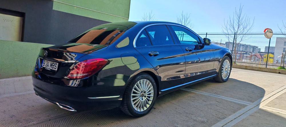 Se vinde Mercedes-Benz C 200 Bluetec, 2015.