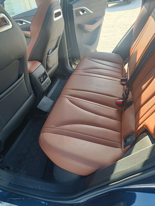 Продам Omoda С5 в отличном состоянии