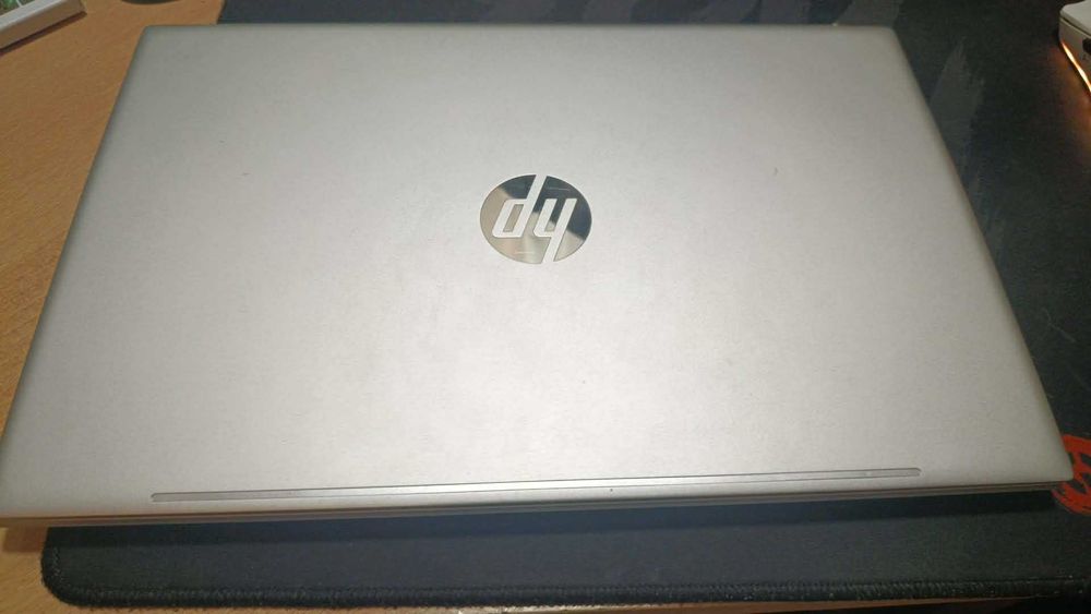 Продавам лаптоп Hp Pavilion