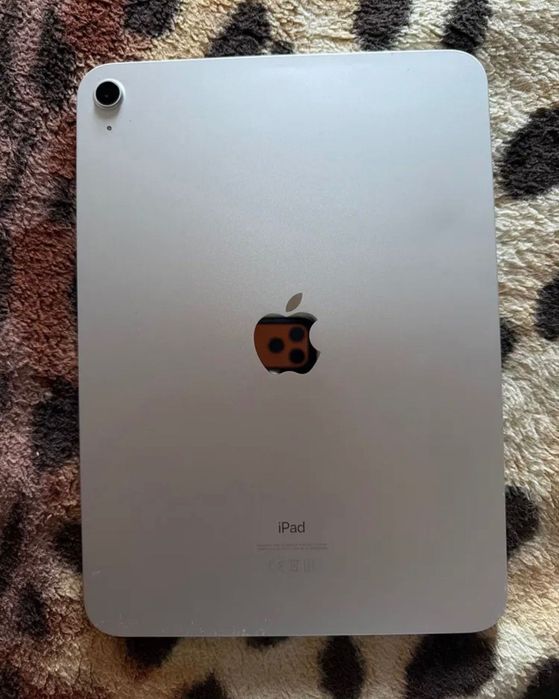 iPad 10 (2022) 10.9" 10th Gen Wifi 64 GB 10  + Apple Pencil USB-C + accesorii