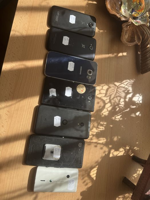 Vand lot telefoane Samsung,sony etc