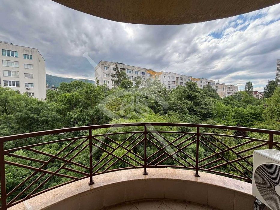 Продава се Двустаен апартамент в София, Борово - 65 кв.м за 3847 €/кв.м - Снимка #11