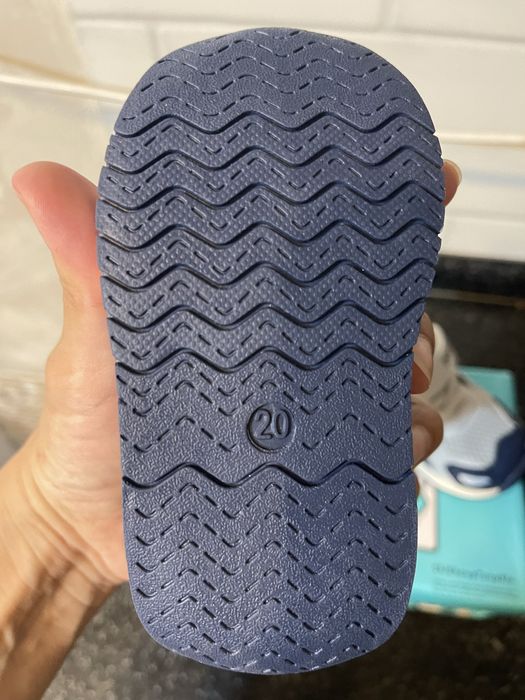 Кроссовки на годик мальчику