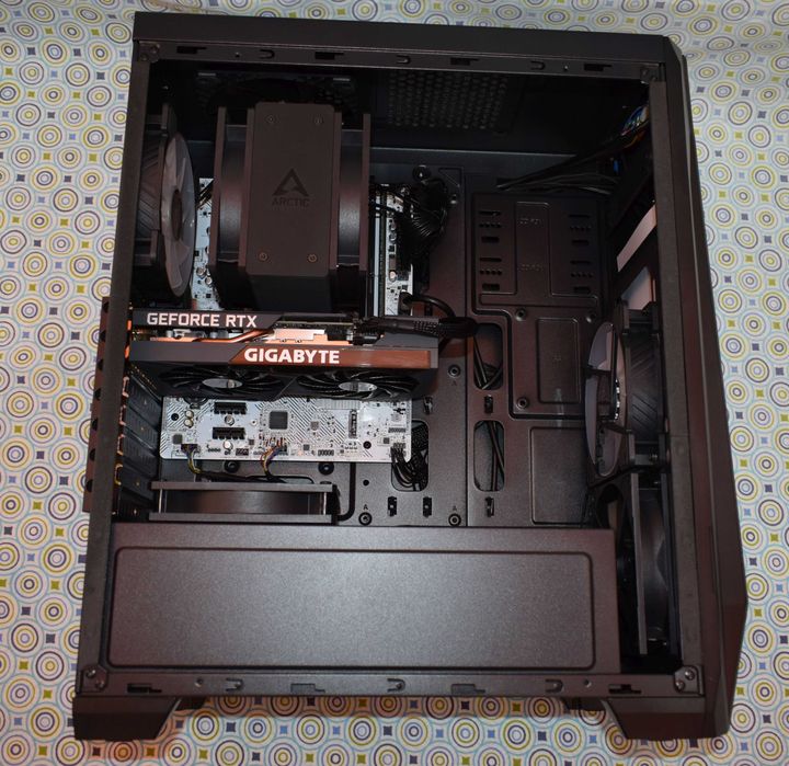 pc gaming I5 12400 RTX 3050 8G SSDM2 16GDDR5 2.5GbLAN RGB 80+gold