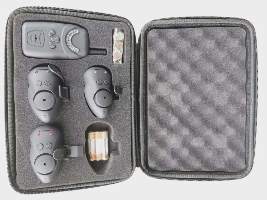 Сигнализатори със станция за сом  Osako 3+1 . Активират се от вибрация при удар. 100м обхват