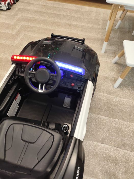 Mașina electrică pt copii